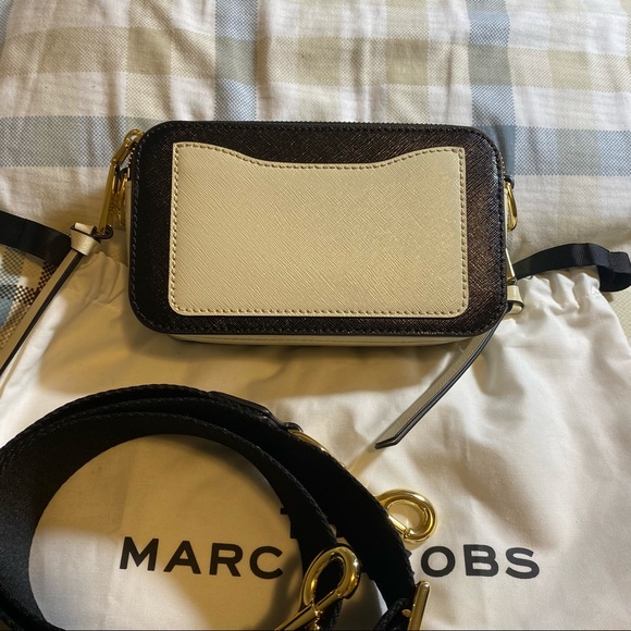 ❤️SOLD❤️Marc Jacobs Snapshot - Picture 6 of 12